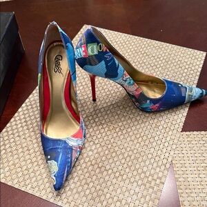 Carlos by Carlos Santana Blue Patterned Heels